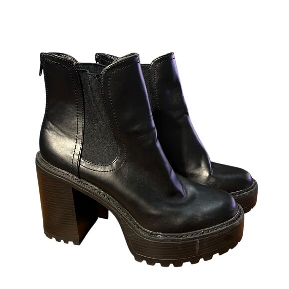 Madden Girl Black Platform Boots Size 10 - Picture 1 of 9
